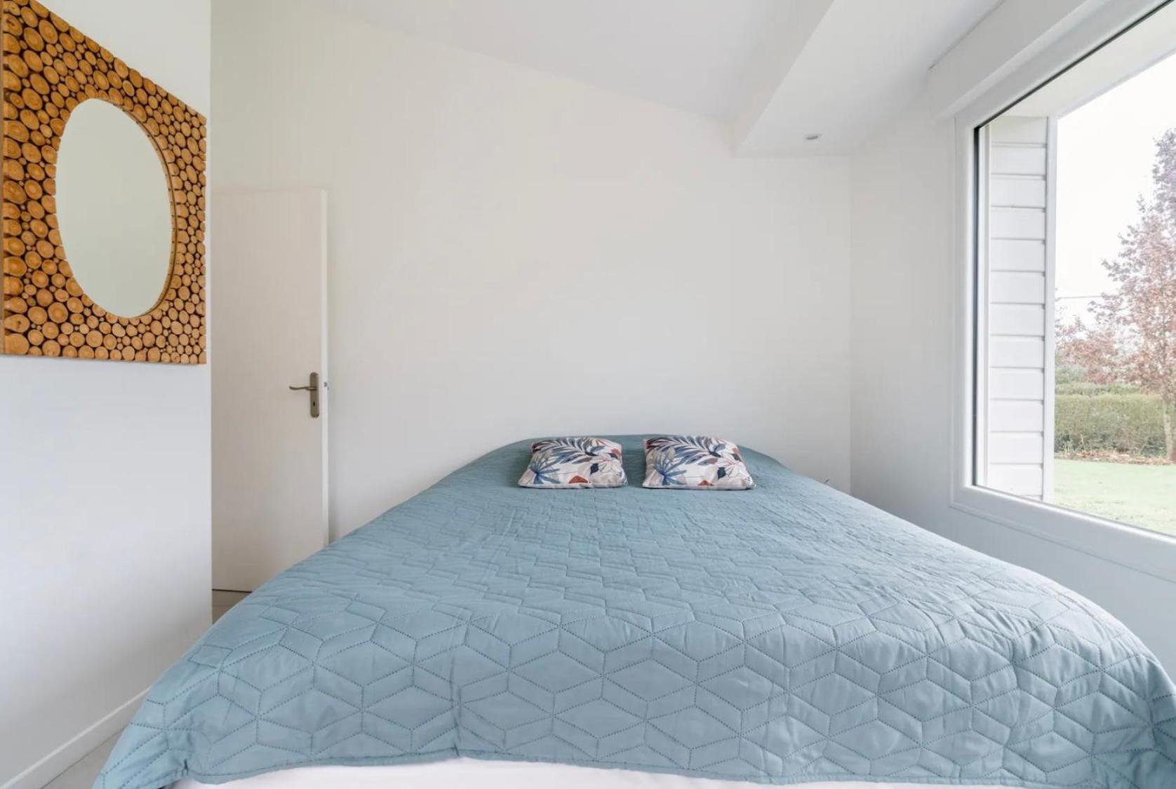 Villa Entouree De Verdure Avec Parking Prive Halluin ภายนอก รูปภาพ
